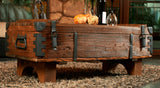 Table basse de campagne coffre en bois ancien 97x41cm